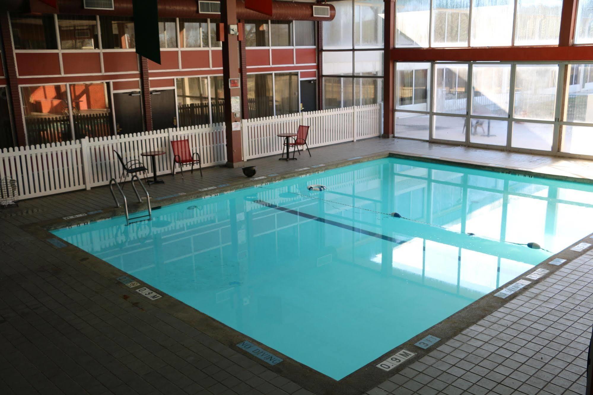 Sky Hotel At Tulsa Airport ภายนอก รูปภาพ